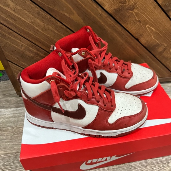 Nike Dunk High LXX Cinnabar Red White - Picture 1 of 12